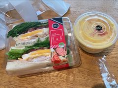 -85度C(生甜甜圈研究工坊·上海平凉店)