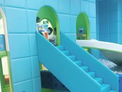 -小小王国亲子游泳俱乐部(锦辉中心)