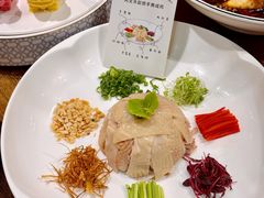 风生水起水起捞手撕咸鸡-乐忻皇朝(上海中心大厦店)