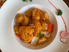 菠萝咕咾虾球-水月周庄铂尔曼酒店-水月荟中餐厅