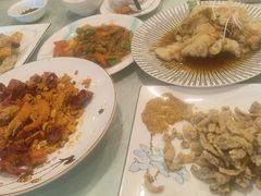 -黄家饺子东北特色菜馆(湖滨商业街店)