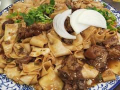 -壹阁胡羊焖饼(特色小吃街店)