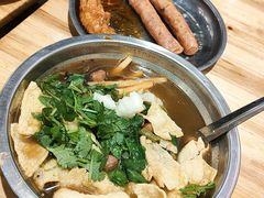 -柳州肥姨妈大骨螺蛳粉(江宁万达店)