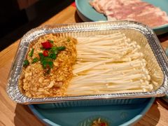 蒜蓉金针菇-韩悦牛排烤肉无限续(宝能中心店)