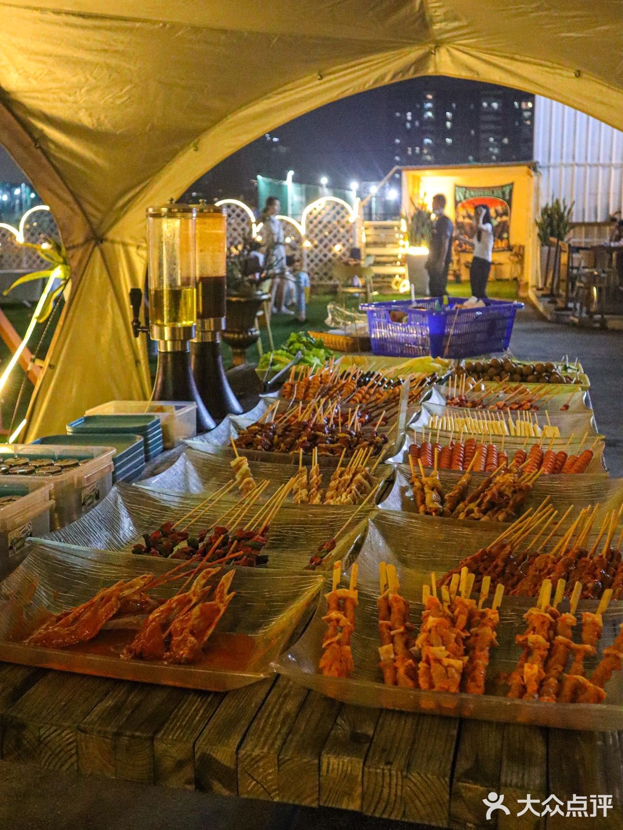 朋友聚会、公司团建超性价比的天台BBQ