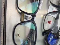 -青山良镜(中国丹阳国际眼镜城店)