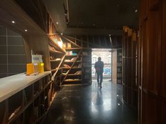 -钟书阁(松江泰晤士小镇店)