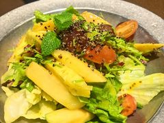 -曼听小寨海鲜烧烤·大连辣炒大王(盖州街店)