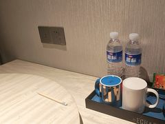 -宜霖诚际酒店(广州白云站江南市场店)