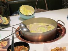 -洪氏嗨捞·猪肚鸡火锅(阳光天地店)