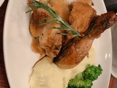 -WOLFGANG PUCK KITCHEN & BAR(迪士尼小镇店)