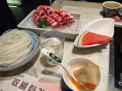 -尚尚仙·酸汤猪手·猪肚鸡火锅(华联万柳购物中心店)