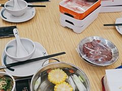 -杨老板·海鲜集市火锅·鲜切牛肉(中防万宝店)