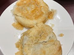 白玉玫瑰鲜花饼-滇越乘象云南餐厅(豆各庄店)