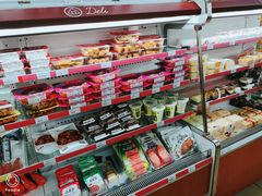 -全家便利店(莲花池东路店)