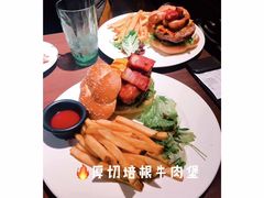 -拉亚汉堡经典餐厅(商城路店)