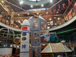 -嗨翻Hi-Fun竞技主题乐园·蹦床团建生日聚会(五棵松华熙店)
