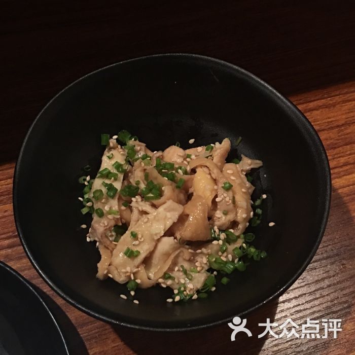 八吉烧鸟日式炭烧料理柚子醋鸡皮图片