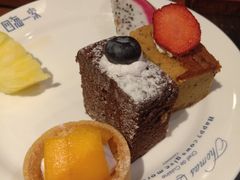 -四海一家自助餐(益田假日广场店)