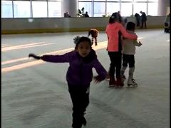-冠军冰场CHAMPION RINK(百联又一城店)