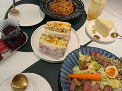 -露露家咖啡店