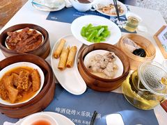 -青岛中心假日酒店·蓝天行政酒廊