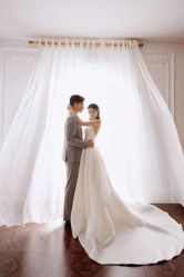 点击看大图 -挪娅婚纱摄影皇家会所
