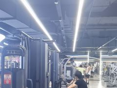 -超鹿运动(五四路恒力城店)