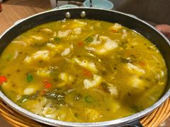 激情花椒鱼-有红鸡毛店·川菜(建设路店)