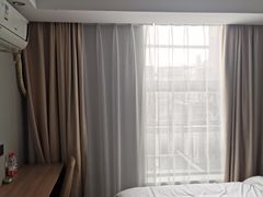 -咖居酒店(南京长江大桥阅江楼店)
