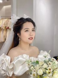 -艾米丽婚纱礼服