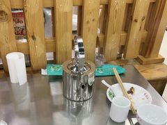 -屯老二农家铁锅炖·行业领军者(梅江店)