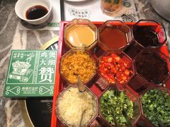 -禄婶鸡煲·打边炉