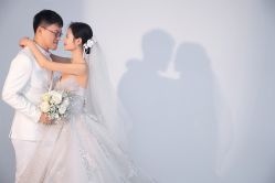 点击看大图 -挪娅婚纱摄影皇家会所