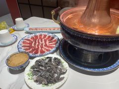 -一只羊·铜锅涮羊肉烧烤