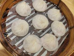 招牌鲜肉小笼汤包-玖鲜小笼(中山广场店)