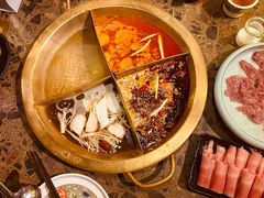 -沸炉重庆老火锅(军事博物馆店)