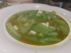 白油丝瓜-新繁老號豌豆汤饭店·江湖菜(宝光寺店)