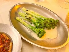 奶油酱配西兰苔-龟兹KUCINA·新疆菜(前滩L+PLAZA店)