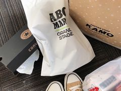 -ABC MART(心斎橋店)