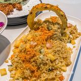 来三亚旅游的宝子们码住️他们家一到饭点就得排队了