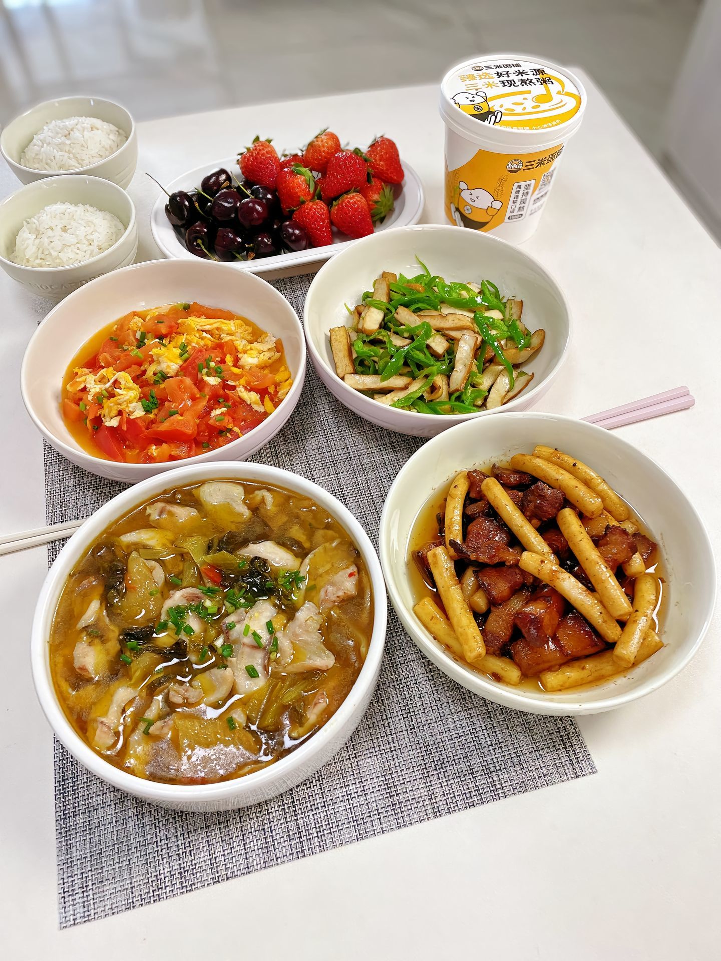 不点外卖,一家三口的家常晚餐