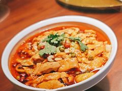 -川流不息·地道川菜·小龙虾(松东路店)