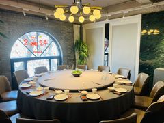 -HOMES上海本帮菜(襄阳公园店)