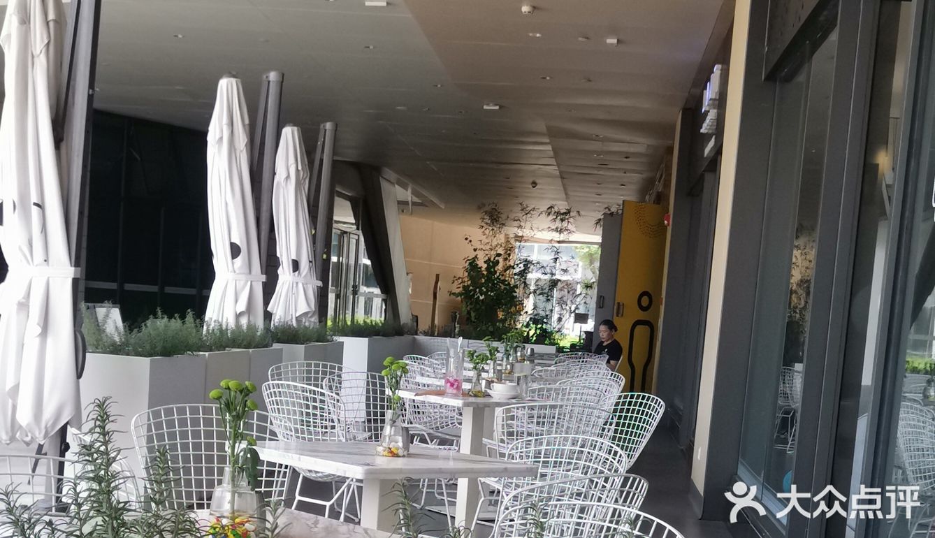 地址:在龙岗万科里商场店,地铁龙城广场下来很近
