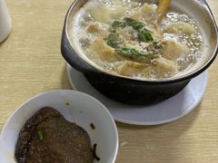 -小许三鲜砂锅馄饨店(家多乐烟酒店)