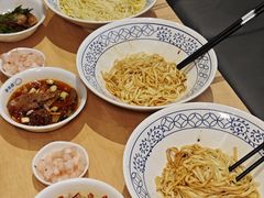 -李与白包子铺(桐梓林店)