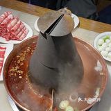 天冷的第一顿火锅，选在南门涮肉，一直排队，得早来