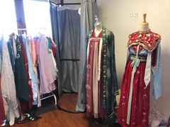 -翩若国风汉服体验馆
