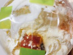 霸气雪顶山楂草莓-奈雪的茶(金鹰广场店)